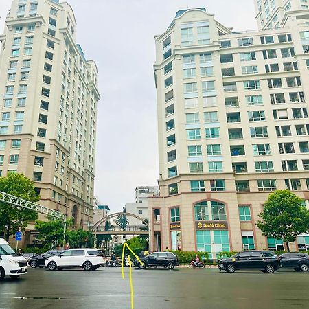 Modern Apartment Near Landmark81 Thành Pho Ho Chí Minh Esterno foto